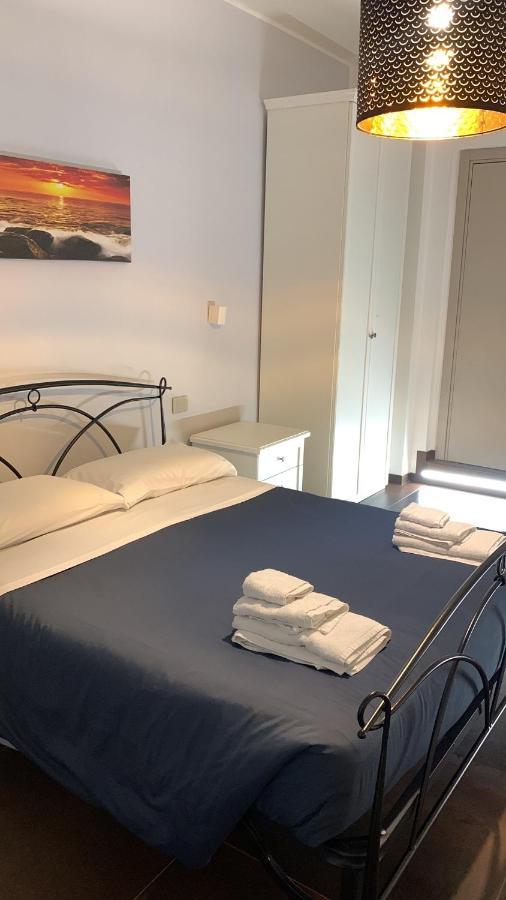 バーリ Unita D'Italia Bed & Breakfast エクステリア 写真